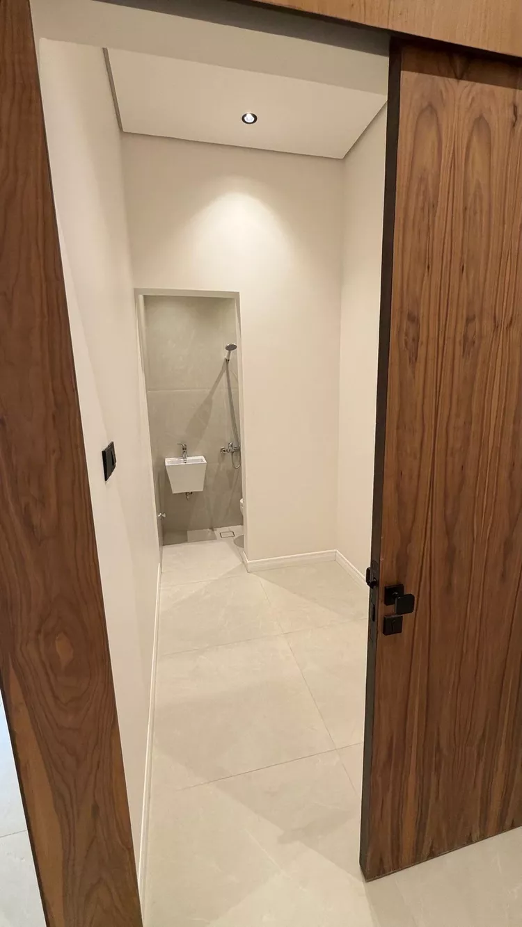 Villa for Sale in Riyadh Al Malqa 16