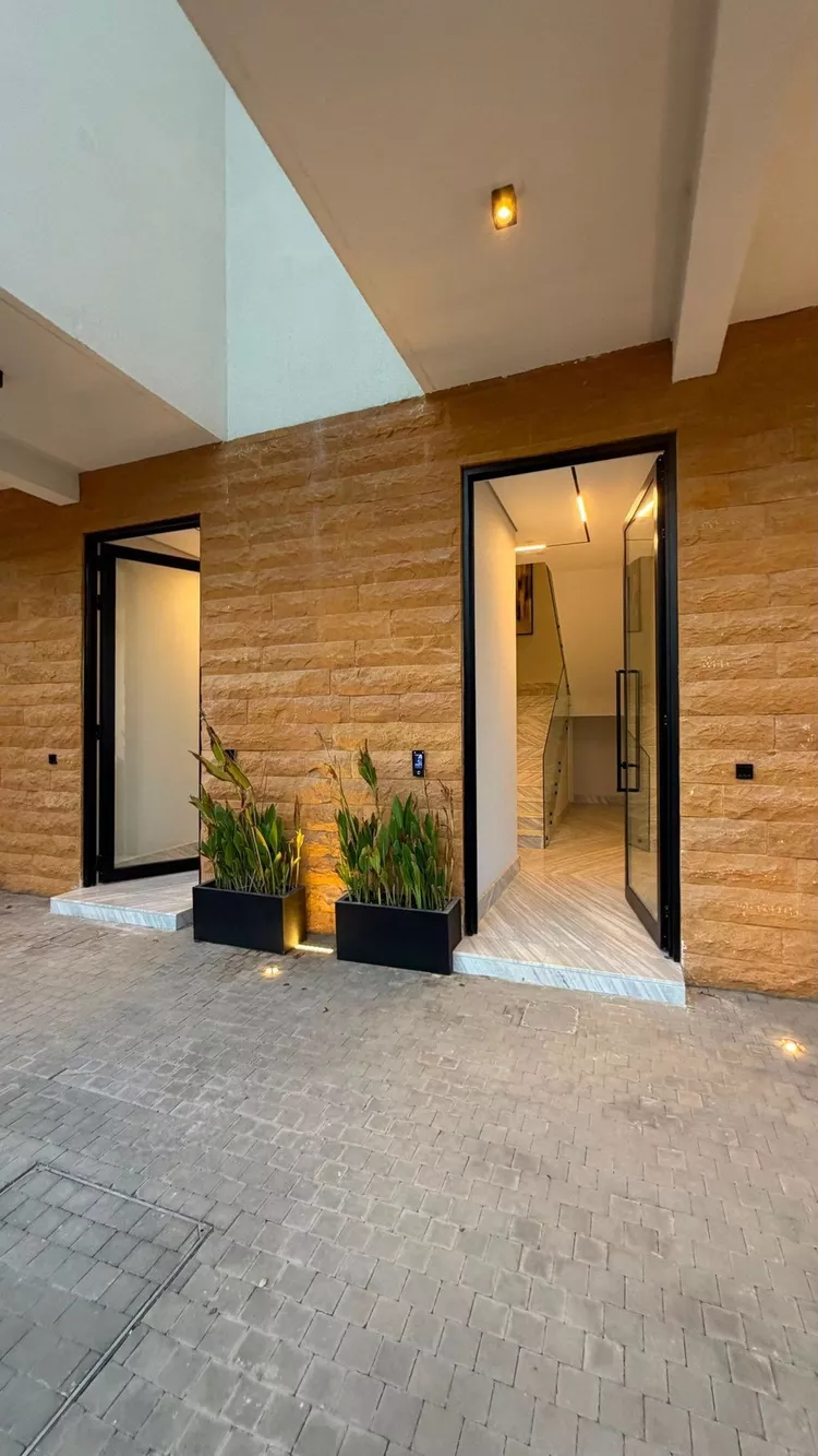 دور للبيع في شارع وجدة, حي الإزدهار, مدينة الرياض, منطقة الرياض صورة 2