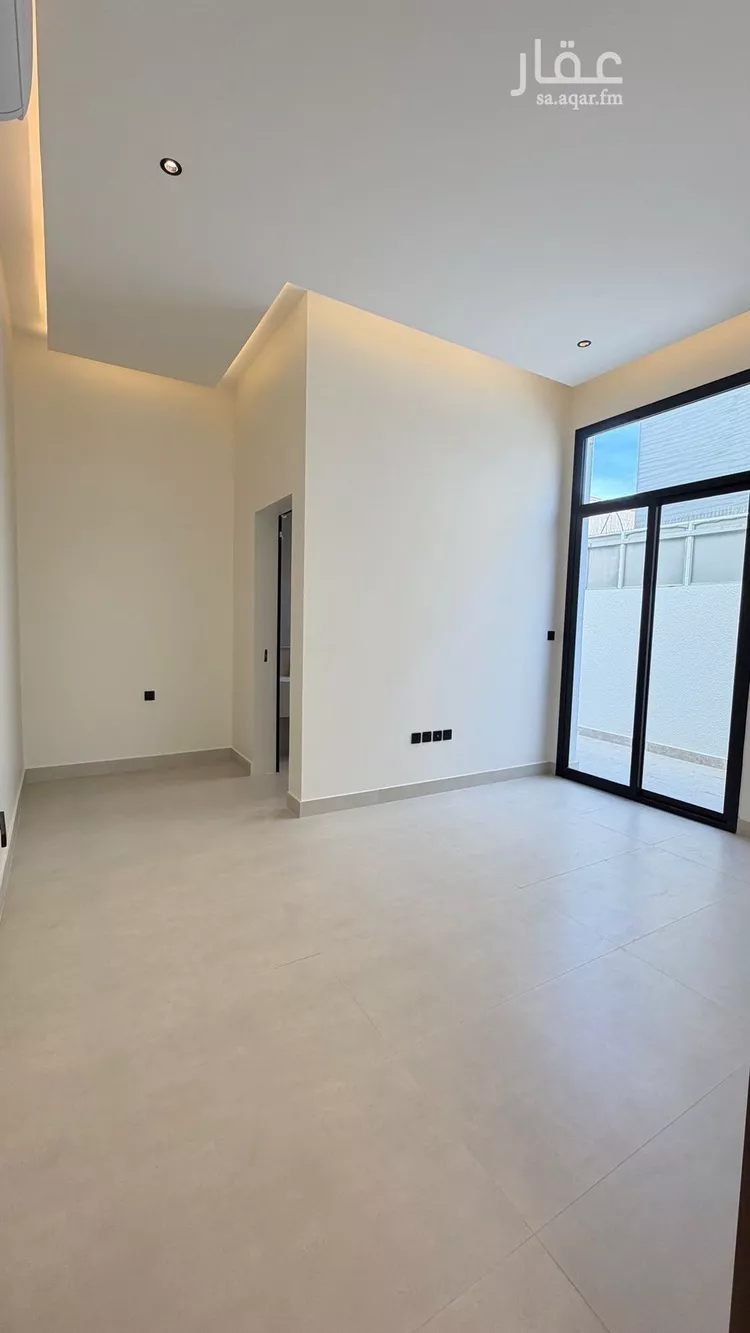 دور للبيع في شارع وجدة, حي الإزدهار, مدينة الرياض, منطقة الرياض صورة 5