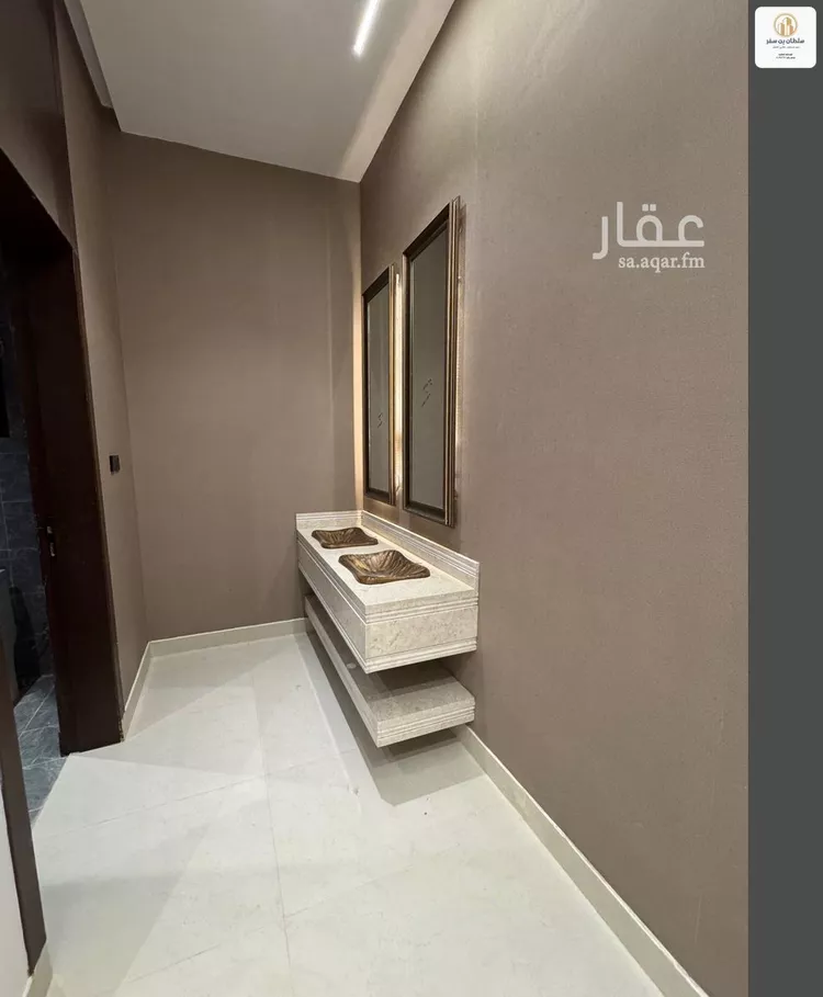 فيلا للبيع في شارع خليفه ابن حمد آل ثاني, حي الجنادرية, مدينة الرياض, منطقة الرياض صورة 4