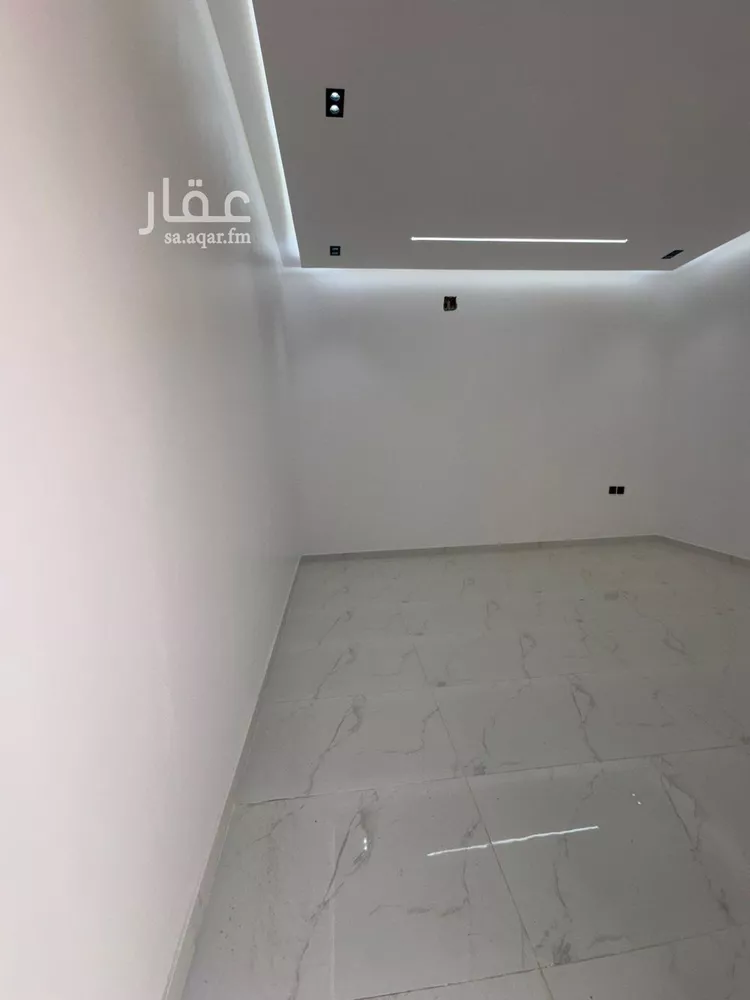 فيلا للبيع في شارع خليفه ابن حمد آل ثاني, حي الجنادرية, مدينة الرياض, منطقة الرياض صورة 3