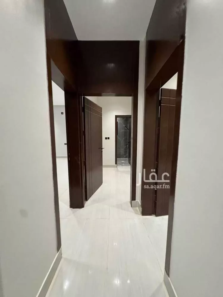 Floor for Sale in Riyadh Al Janadriyah صورة 4