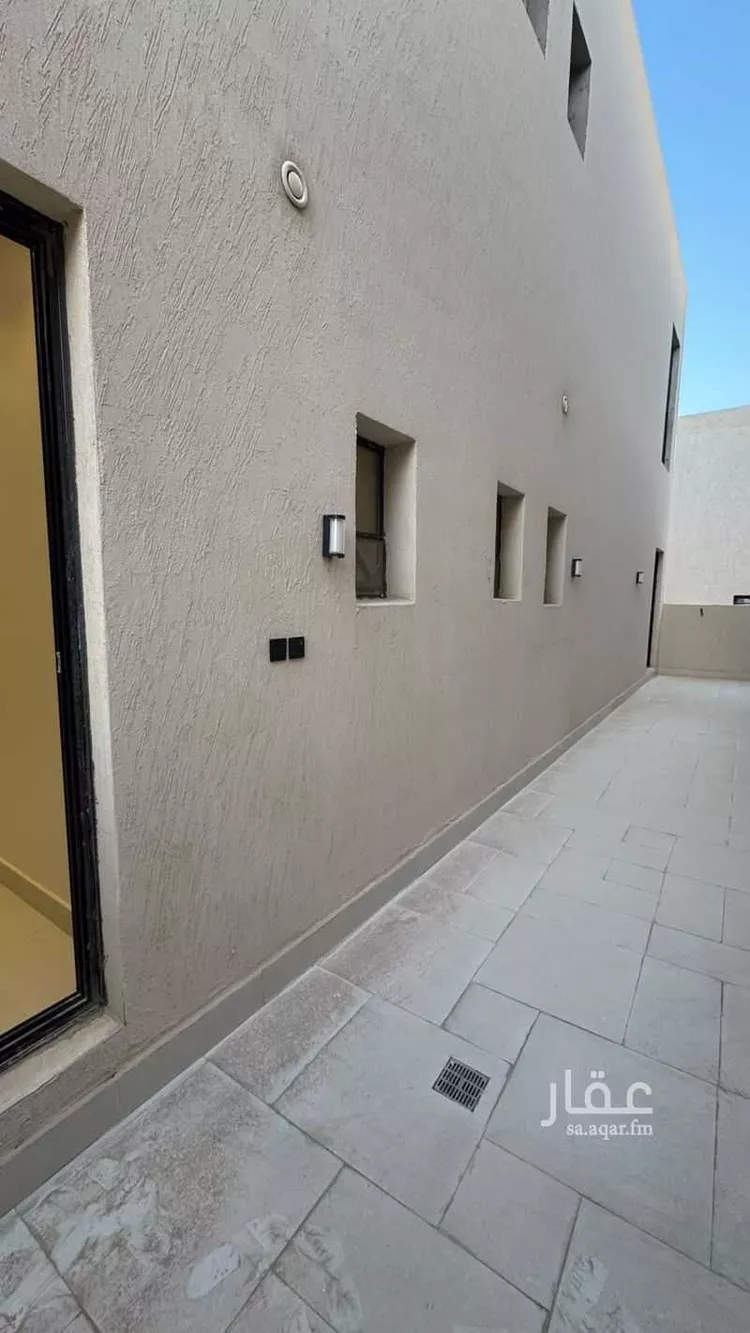 Floor for Sale in Riyadh Al Janadriyah صورة 5