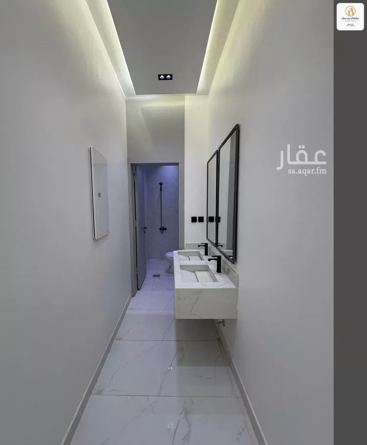فيلا للبيع في شارع خليفه ابن حمد آل ثاني, حي الجنادرية, مدينة الرياض, منطقة الرياض صورة 4