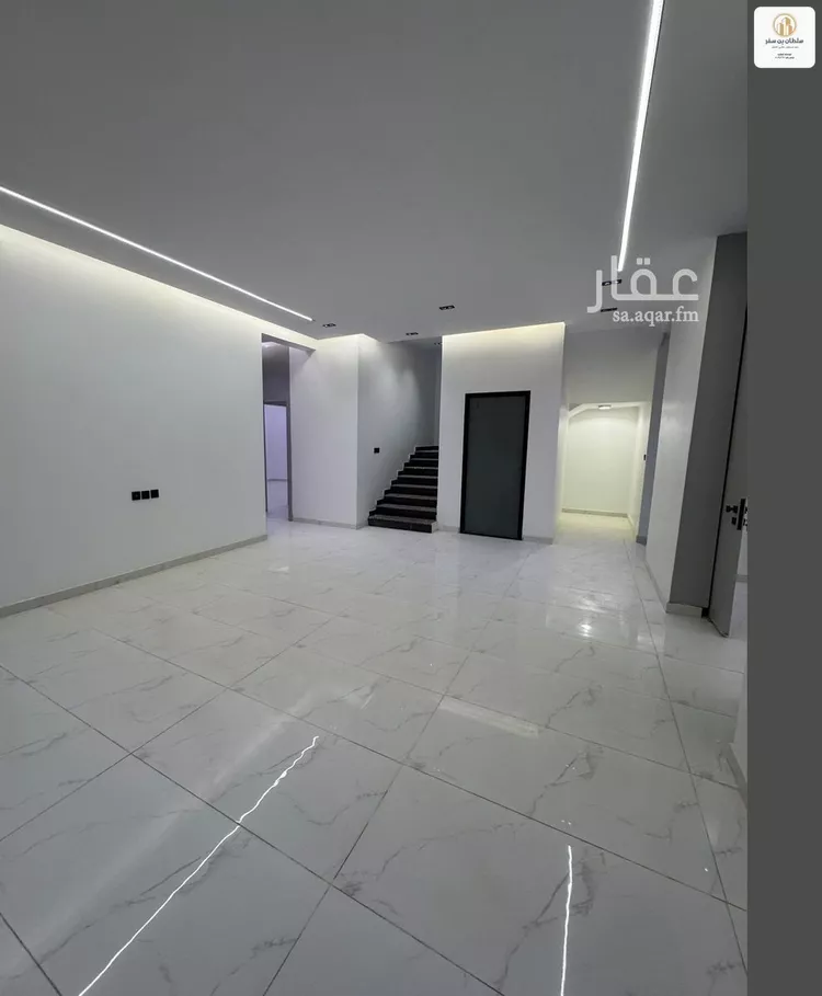 فيلا للبيع في شارع خليفه ابن حمد آل ثاني, حي الجنادرية, مدينة الرياض, منطقة الرياض صورة 3