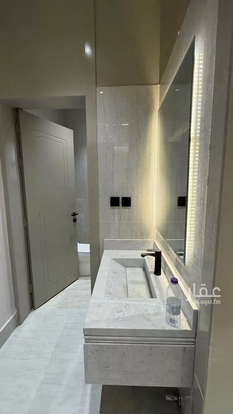 Floor for Sale in Riyadh Al Janadriyah صورة 5