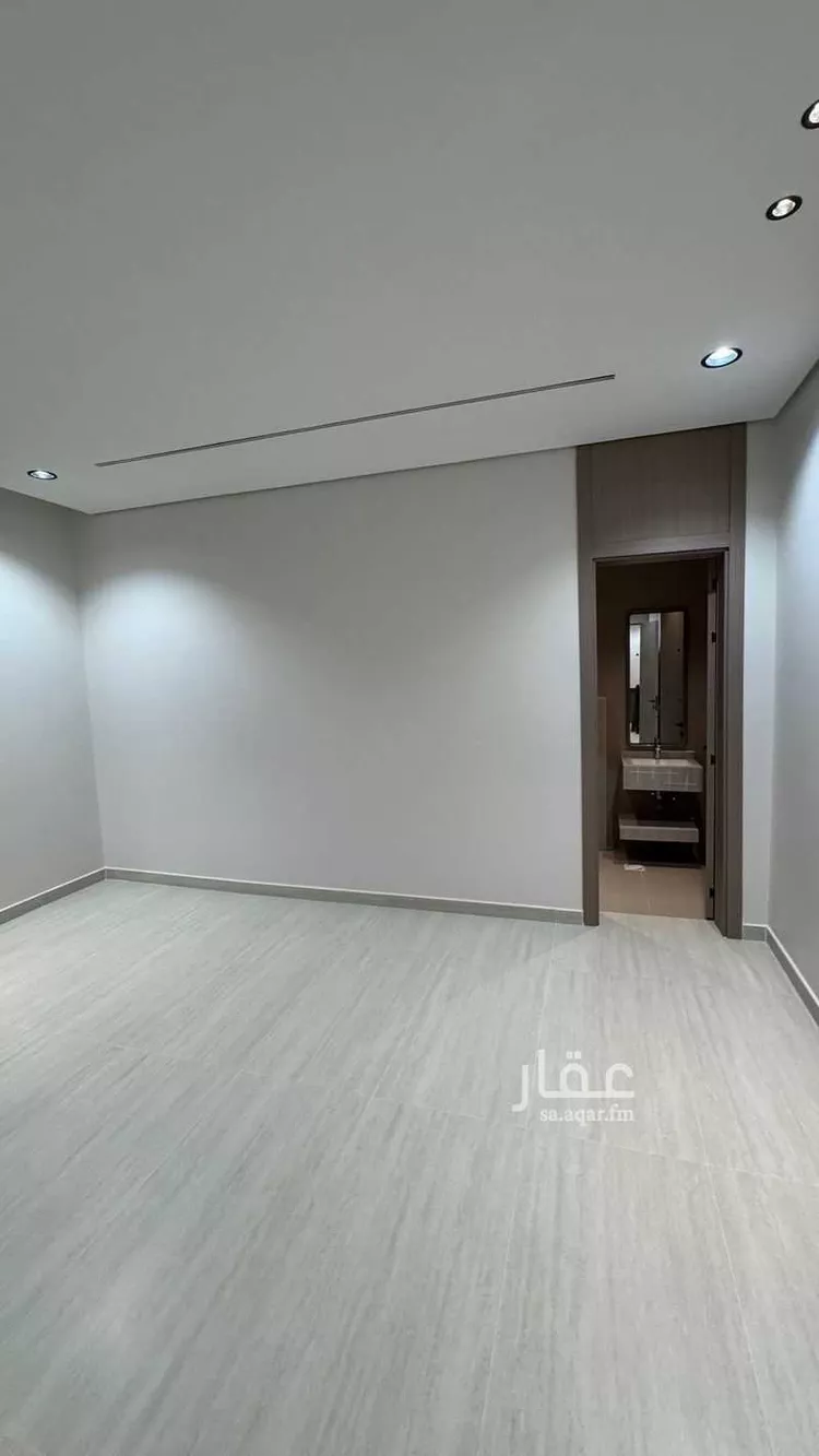 فيلا للبيع في شارع رقم 121, حي الجنادرية, مدينة الرياض, منطقة الرياض 9