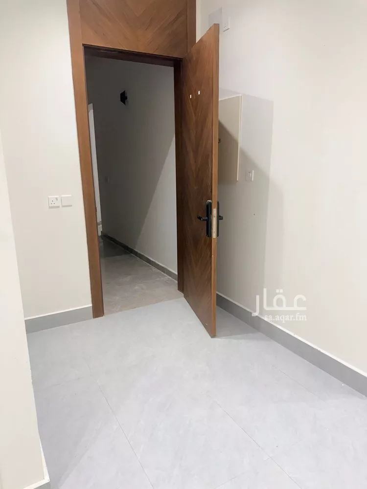 شقة للإيجار في شارع محمد بن أيوب, حي الحمراء, مدينة الرياض, منطقة الرياض صورة 2
