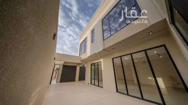 فيلا للبيع في شارع أبي الحسن الأسفرائيني, حي المهدية, مدينة الرياض, منطقة الرياض صورة 5