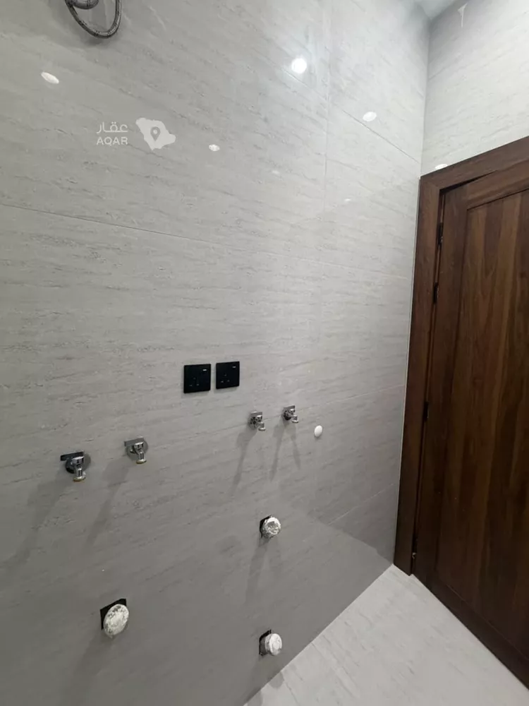 عمارة للبيع في شارع زياد بن كعب, حي بنى ظفر, مدينة المدينة المنورة, منطقة المدينة المنورة صورة 3