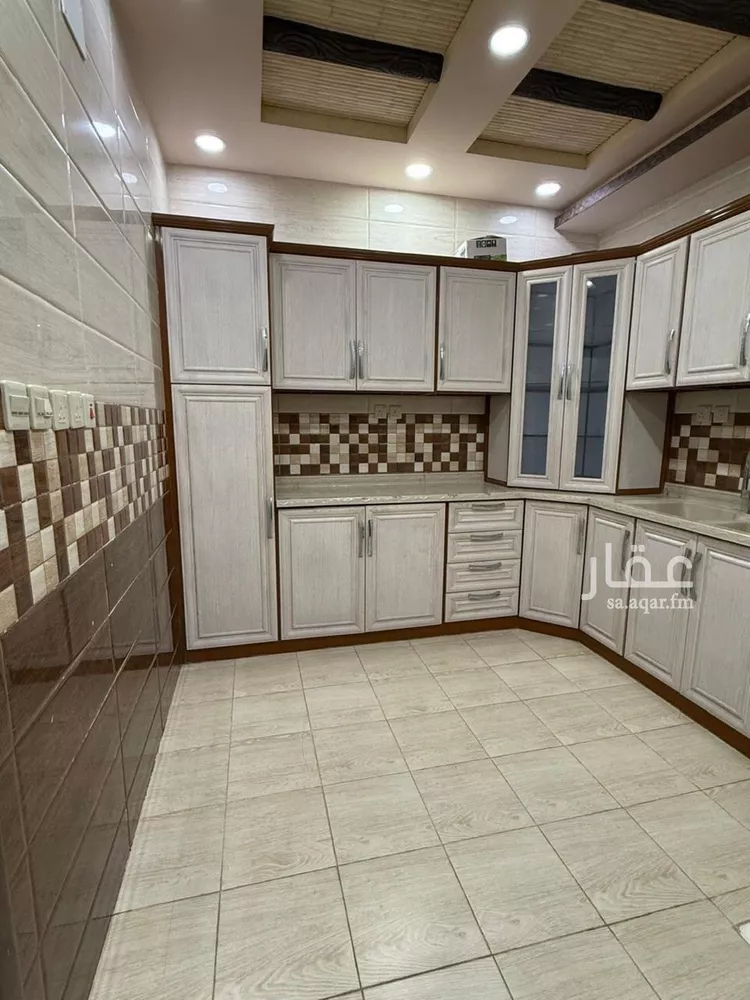 شقة للإيجار في شارع الربيع ابن خثيم الثوري, حي الملك فهد, مدينة المدينة المنورة, منطقة المدينة المنورة صورة 5