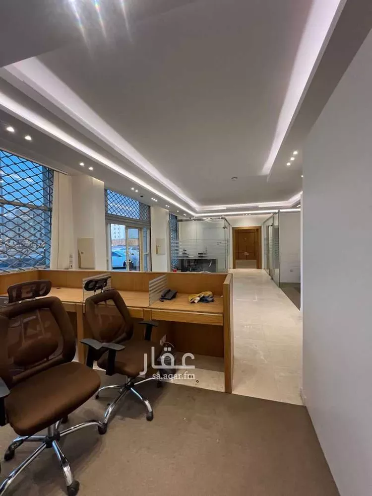 محل للإيجار في شارع الامير مقرن بن عبد العزيز, حي وادي مذينب, مدينة المدينة المنورة, منطقة المدينة المنورة صورة 2