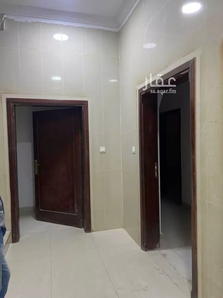 عمارة للبيع في شارع ابن سيده, حي الريان, مدينة جدة, منطقة مكة المكرمة صورة 3