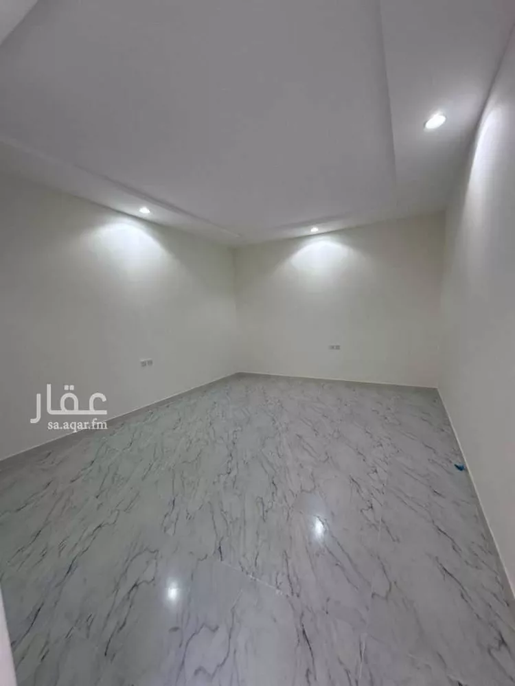 غرفة للإيجار في شارع عبدالملك بن عمر بن عبدالعزيز, حي الرمال, مدينة الرياض, منطقة الرياض