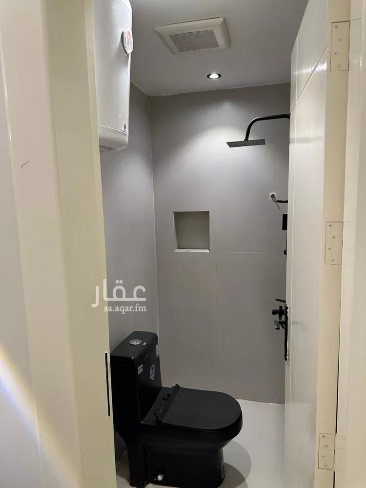 فيلا للإيجار في شارع دينار الحجام, حي الرمال, مدينة الرياض, منطقة الرياض صورة 3