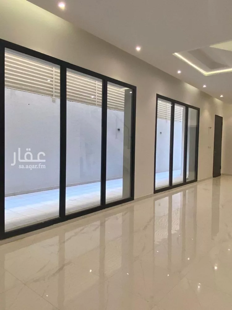 فيلا للبيع في شارع أبي محمد بن القاسم, حي الرمال, مدينة الرياض, منطقة الرياض صورة 5