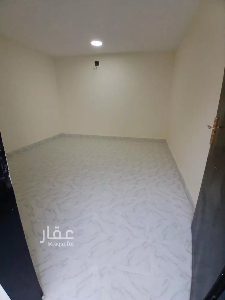 غرفة للإيجار في شارع عبدالفتاح المرصفي, حي الرمال, مدينة الرياض, منطقة الرياض