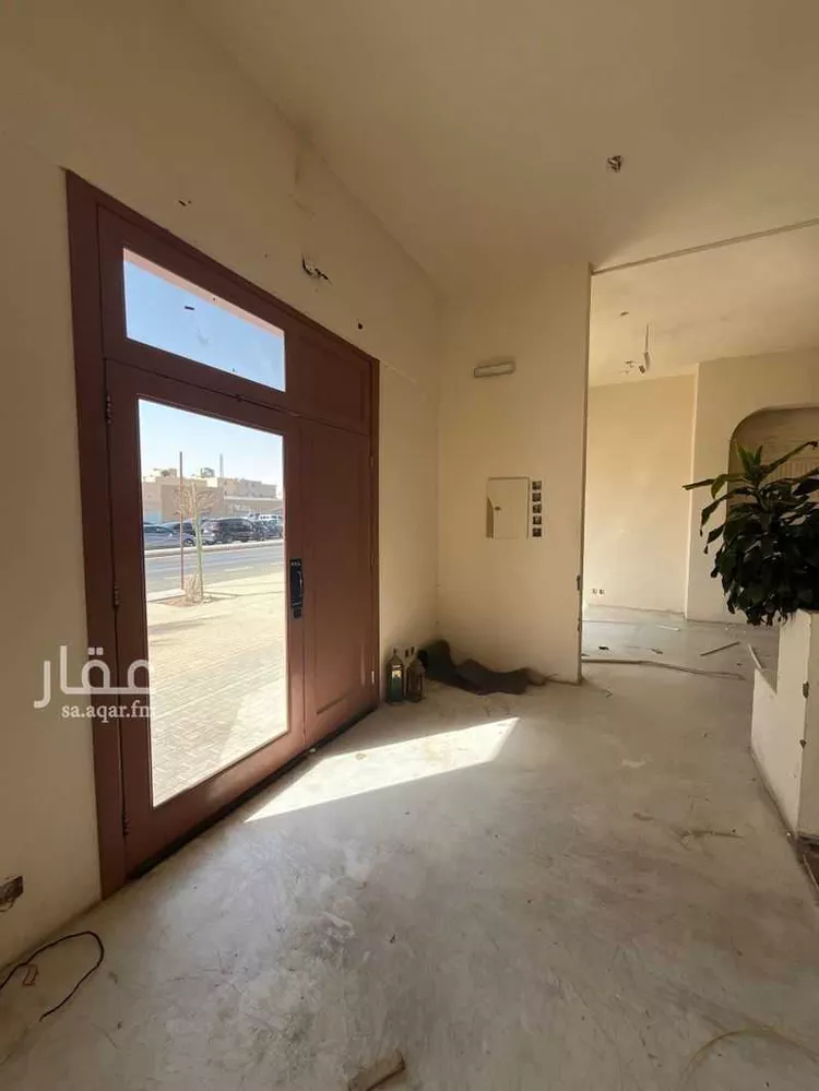 محل للإيجار في شارع عبدالله ابن سعود ابن عبدالعزيز الفرعي, حي غرناطة, مدينة الرياض, منطقة الرياض صورة 2