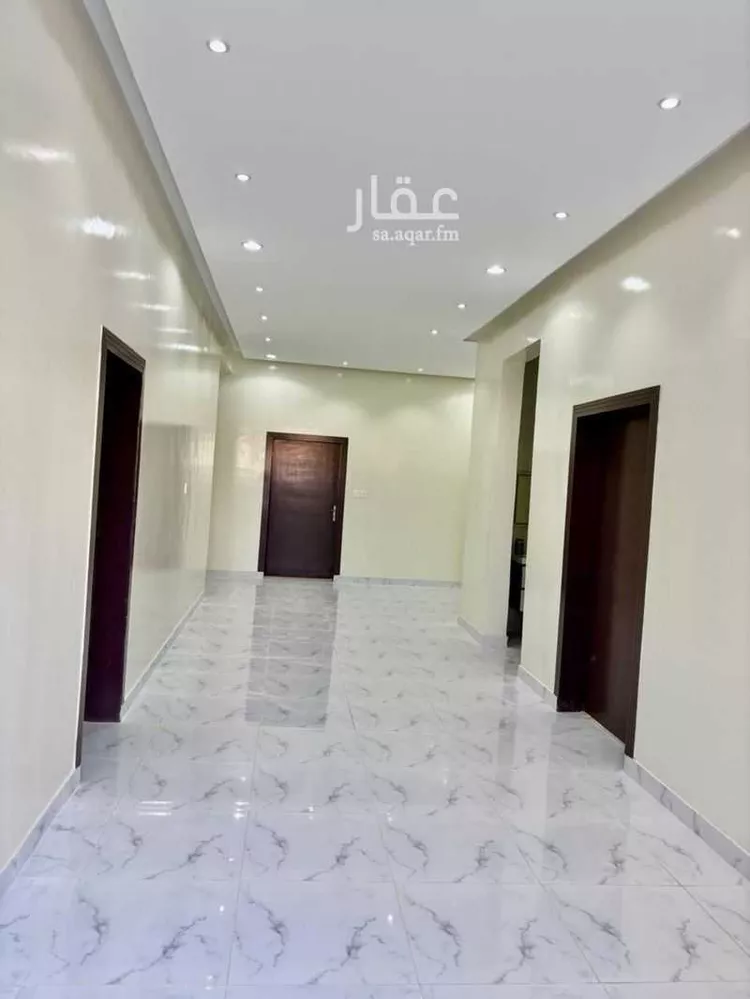 دور للبيع في شارع حجر بن يزيد, حي المدائن, مدينة حائل, منطقة حائل