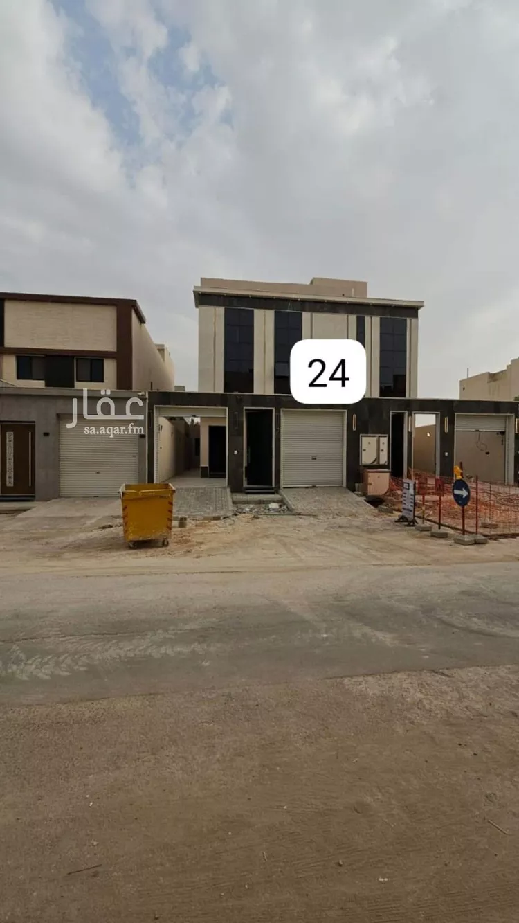 دور للبيع في شارع رفاعه بن شداد, حي طويق, مدينة الرياض, منطقة الرياض