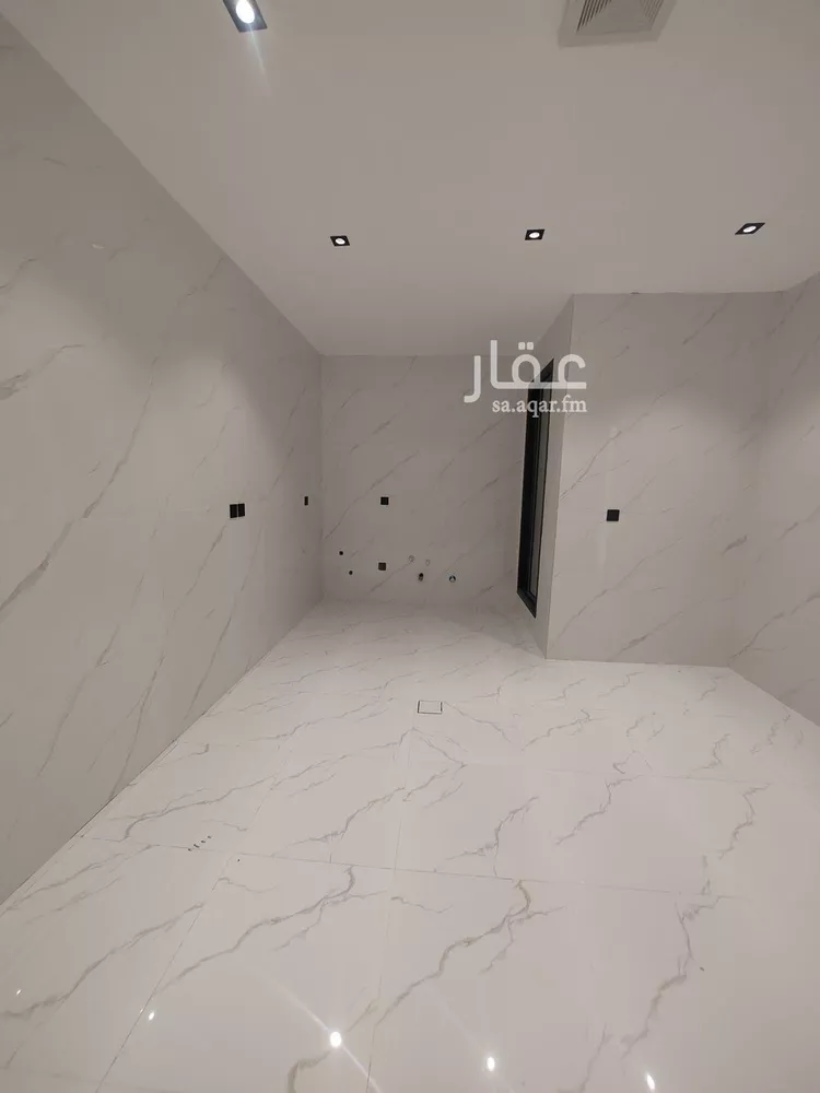 دور للبيع في شارع الرصافة, حي عكاظ, مدينة الرياض, منطقة الرياض صورة 5