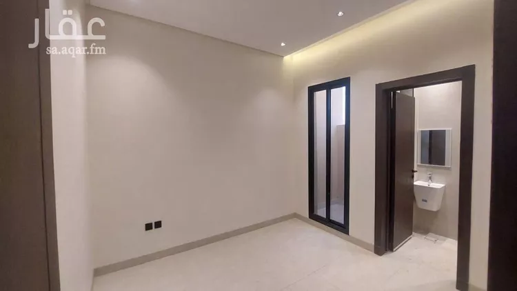 فيلا للبيع في شارع الدائرة, حي العريجاء الغربي, مدينة الرياض, منطقة الرياض صورة 3