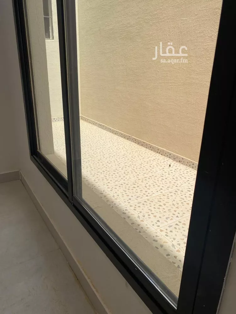 Floor for Sale in Riyadh Tuwaiq صورة 3