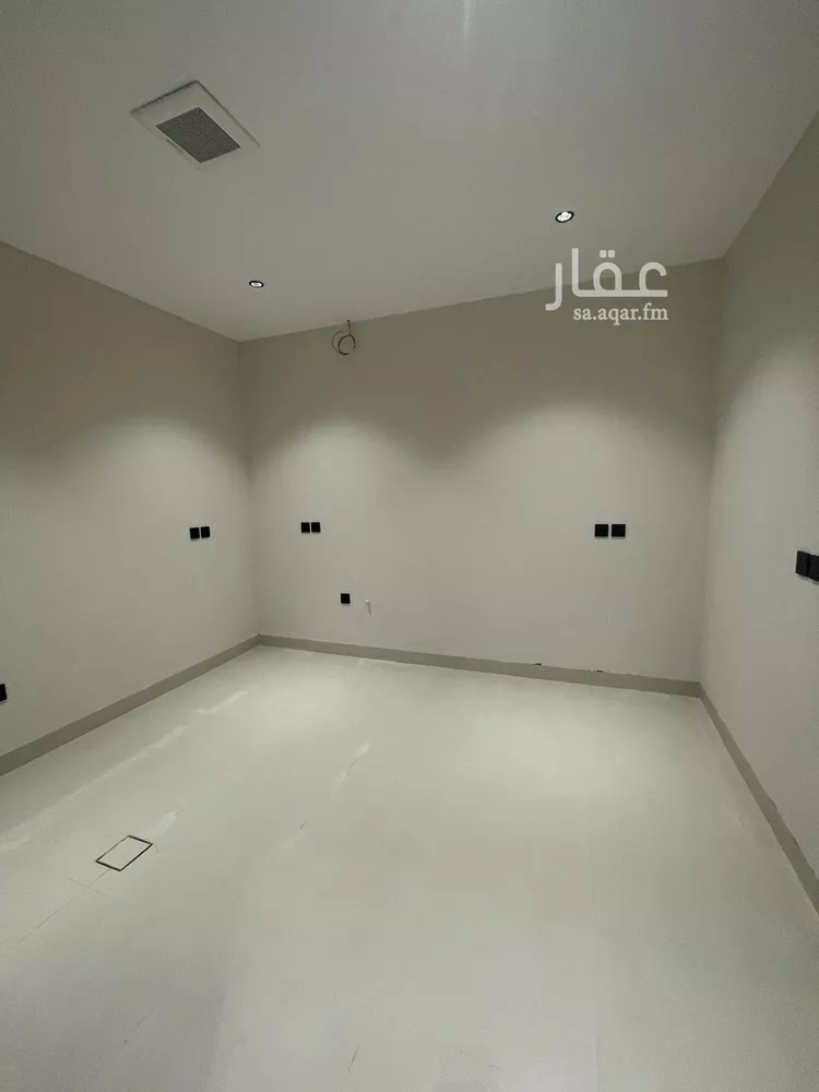 دور للبيع في شارع صفوان بن اليمان العبسي, حي الزهرة, مدينة الرياض, منطقة الرياض 8