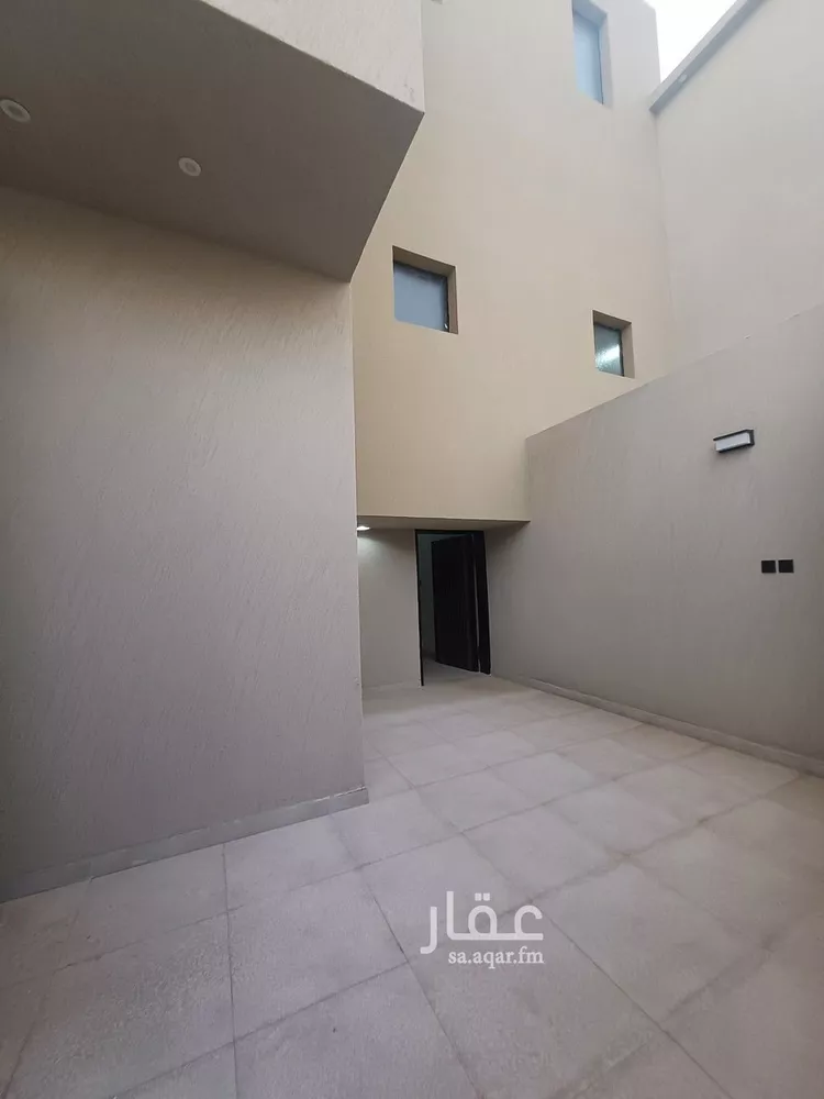 Floor for Sale in Riyadh Shubra صورة 3