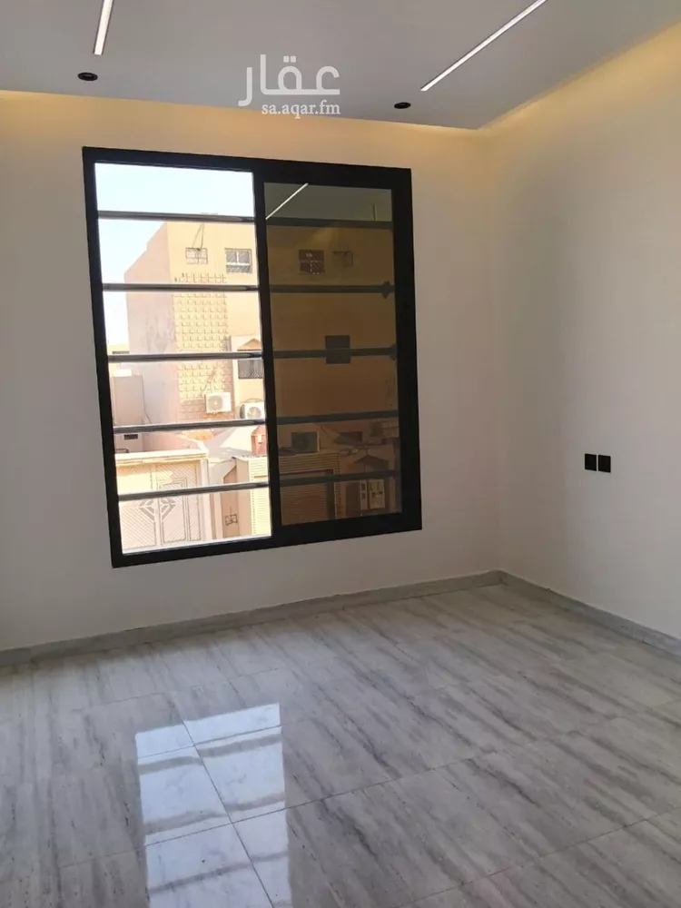 فيلا للبيع في شارع الجبل الأحمر, حي طويق, مدينة الرياض, منطقة الرياض صورة 3