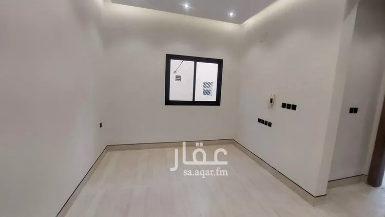 فيلا للبيع في شارع عقبة بن كعب, حي العريجاء الغربي, مدينة الرياض, منطقة الرياض صورة 2