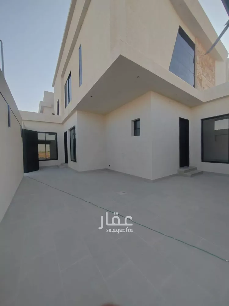 فيلا للبيع في شارع علي بن محمد التنوخي, حي ديراب, مدينة الرياض, منطقة الرياض صورة 4