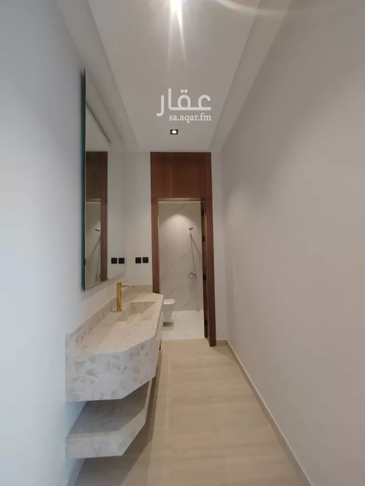 دور للبيع في شارع دمنهور, حي عكاظ, مدينة الرياض, منطقة الرياض صورة 5