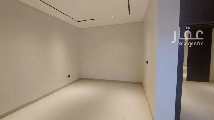 فيلا للبيع في شارع الدائرة, حي العريجاء الغربي, مدينة الرياض, منطقة الرياض صورة 4