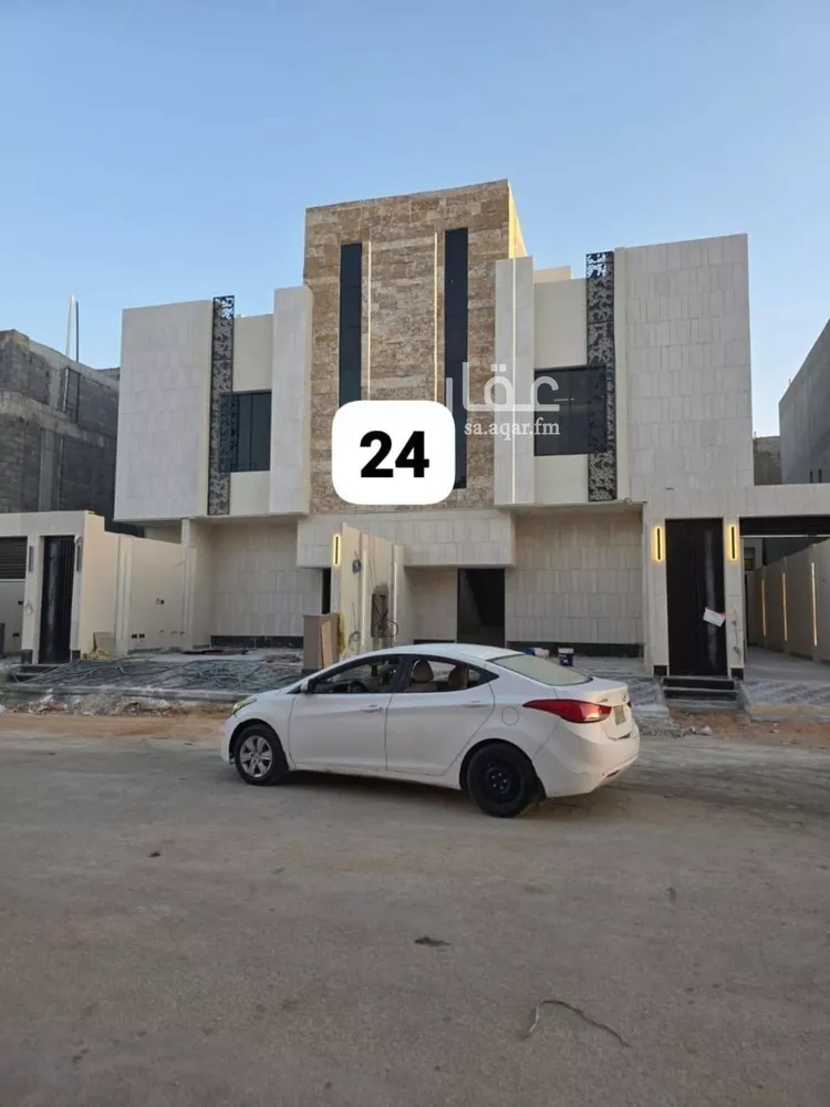 دور للبيع في شارع القاضي شريح, حي طويق, مدينة الرياض, منطقة الرياض