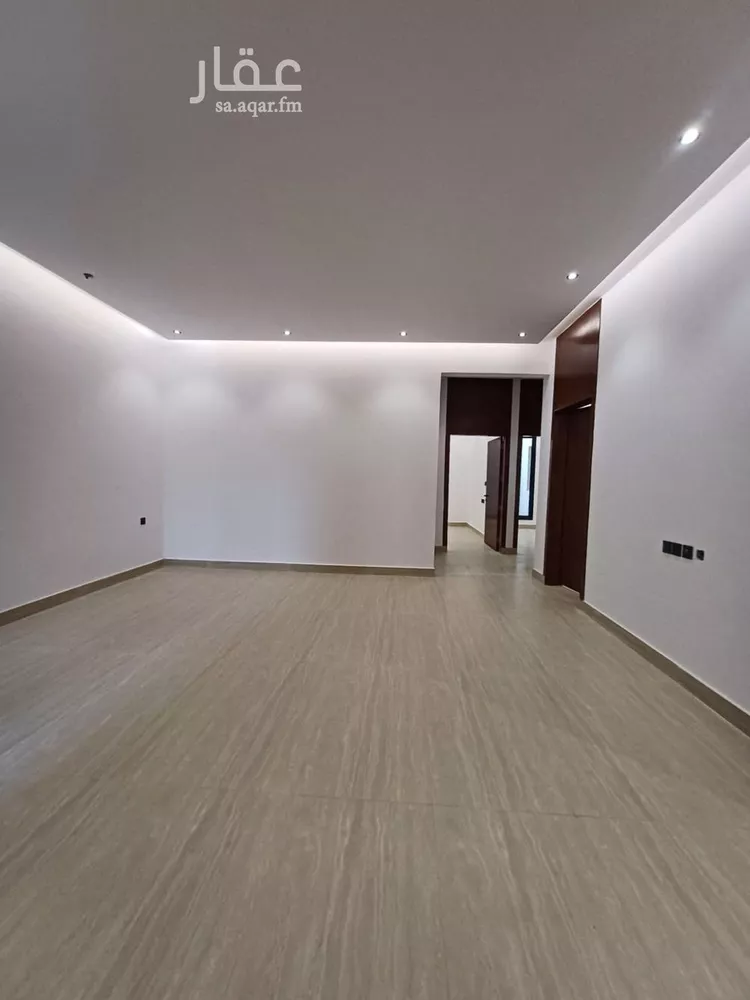 Floor for Sale in Riyadh Dhahrat Namar 10