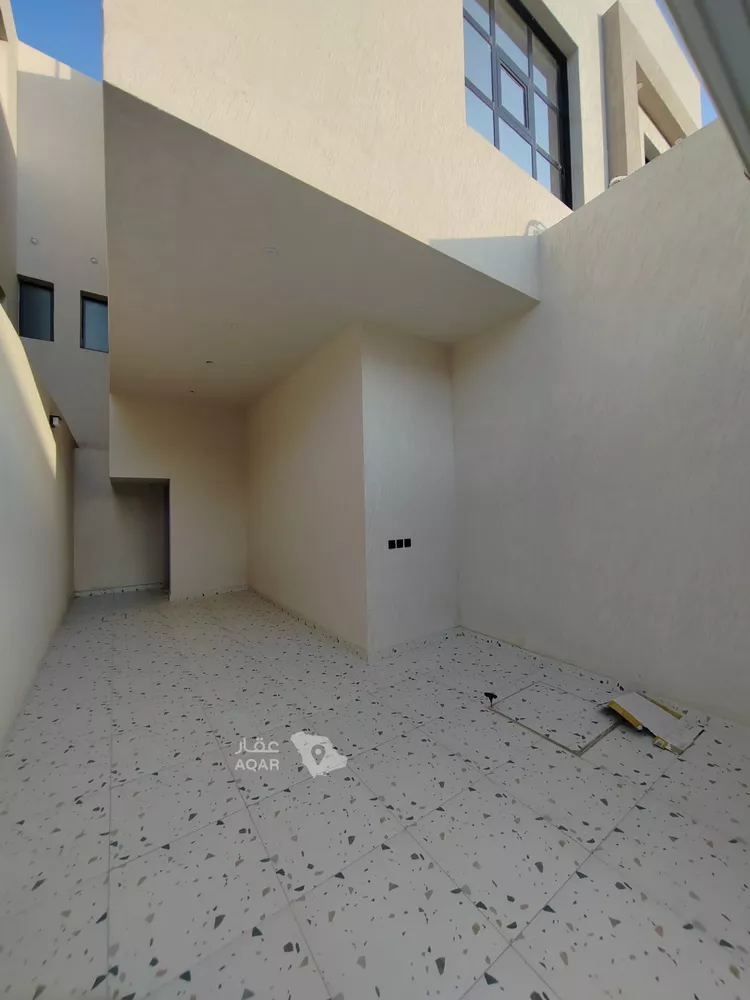 Floor for Sale in Riyadh Al Hazm صورة 4