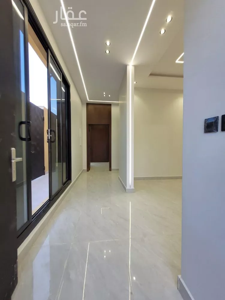 دور للبيع في شارع عمر بن شعيب, حي طويق, مدينة الرياض, منطقة الرياض صورة 3