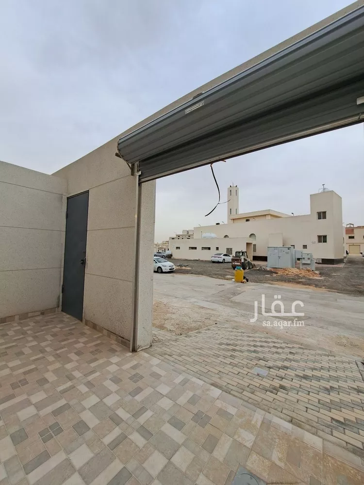 Floor for Sale in Riyadh Tuwaiq صورة 4