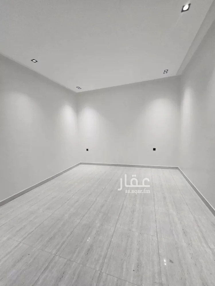 Floor for Sale in Riyadh Tuwaiq صورة 5