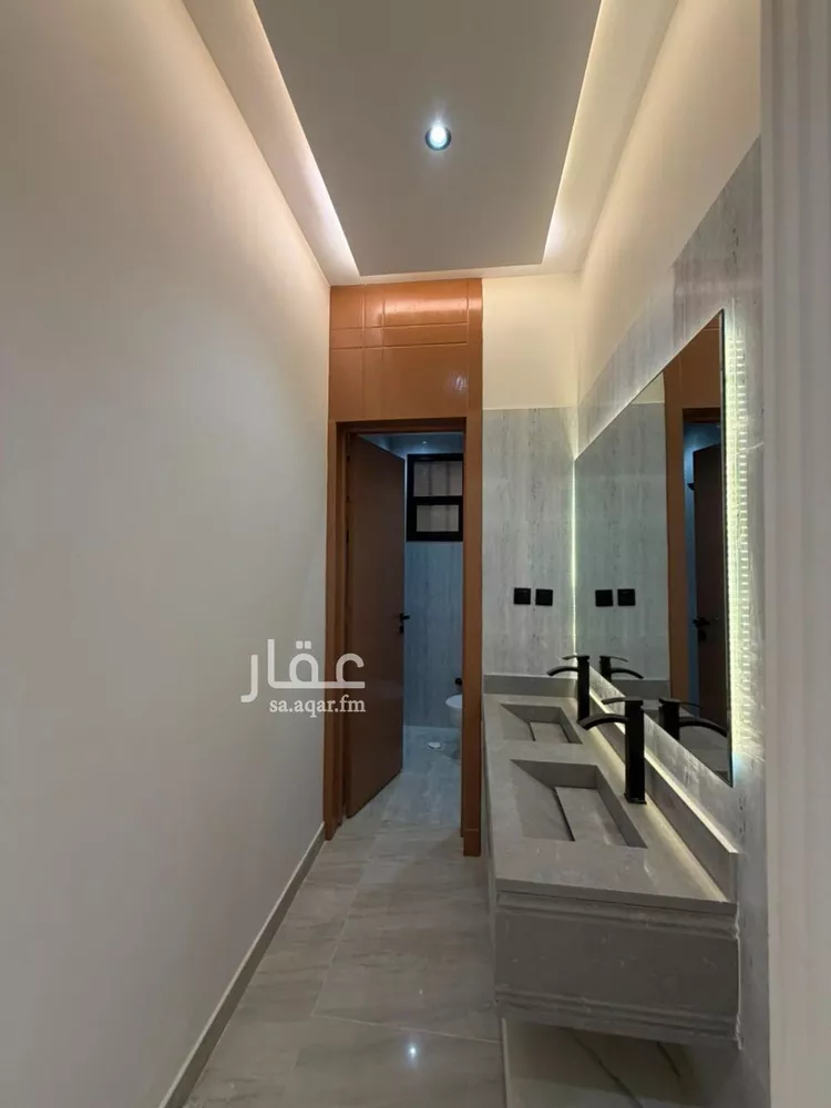 فيلا للبيع في شارع ابن خزرج, حي العريجاء الغربي, مدينة الرياض, منطقة الرياض 12