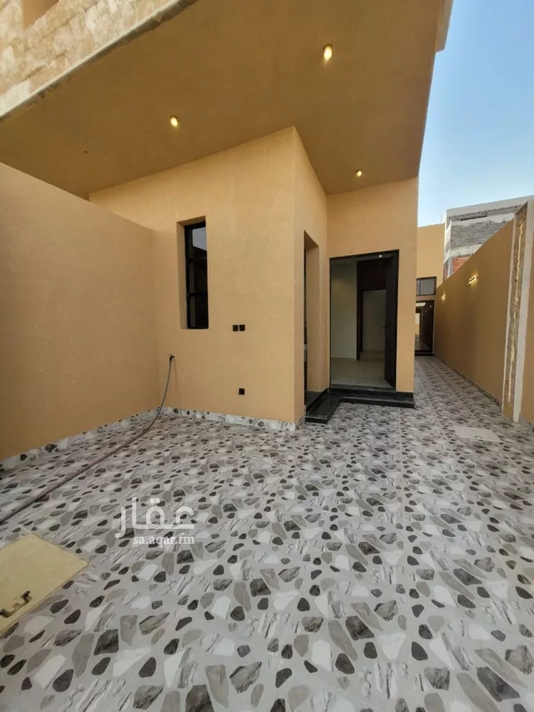 Floor for Sale in Riyadh Tuwaiq صورة 4