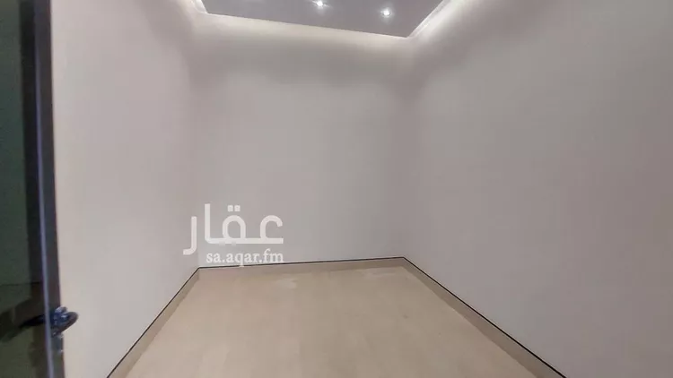 فيلا للبيع في شارع عقبة بن كعب, حي العريجاء الغربي, مدينة الرياض, منطقة الرياض صورة 3