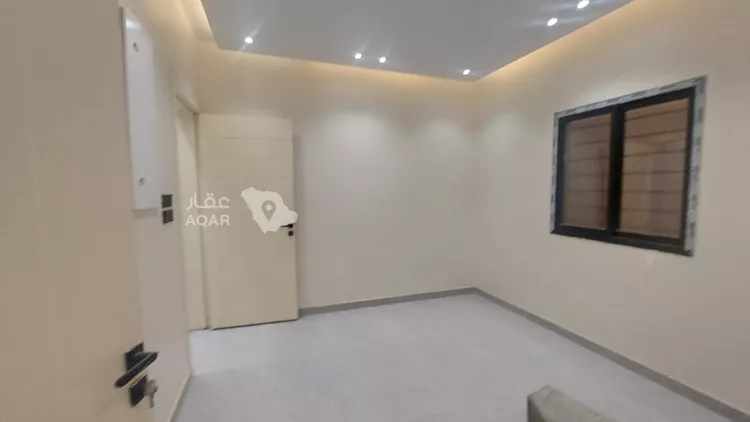 دور للبيع في شارع الزنكلوني, حي عكاظ, مدينة الرياض, منطقة الرياض صورة 4