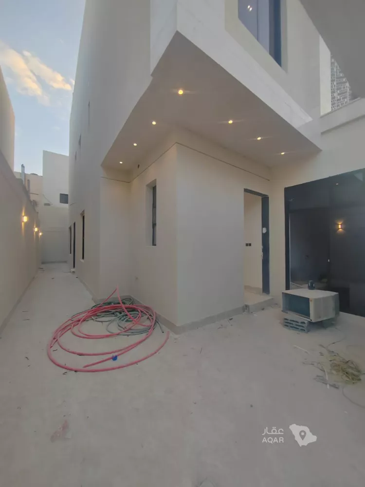 فيلا للبيع في شارع الحنفي, حي طويق, مدينة الرياض, منطقة الرياض 8