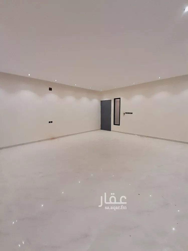 فيلا للبيع في حي عكاظ, مدينة الرياض, منطقة الرياض صورة 5