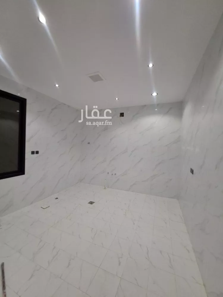 دور للبيع في شارع الوليد بن خالد, حي طويق, مدينة الرياض, منطقة الرياض صورة 3