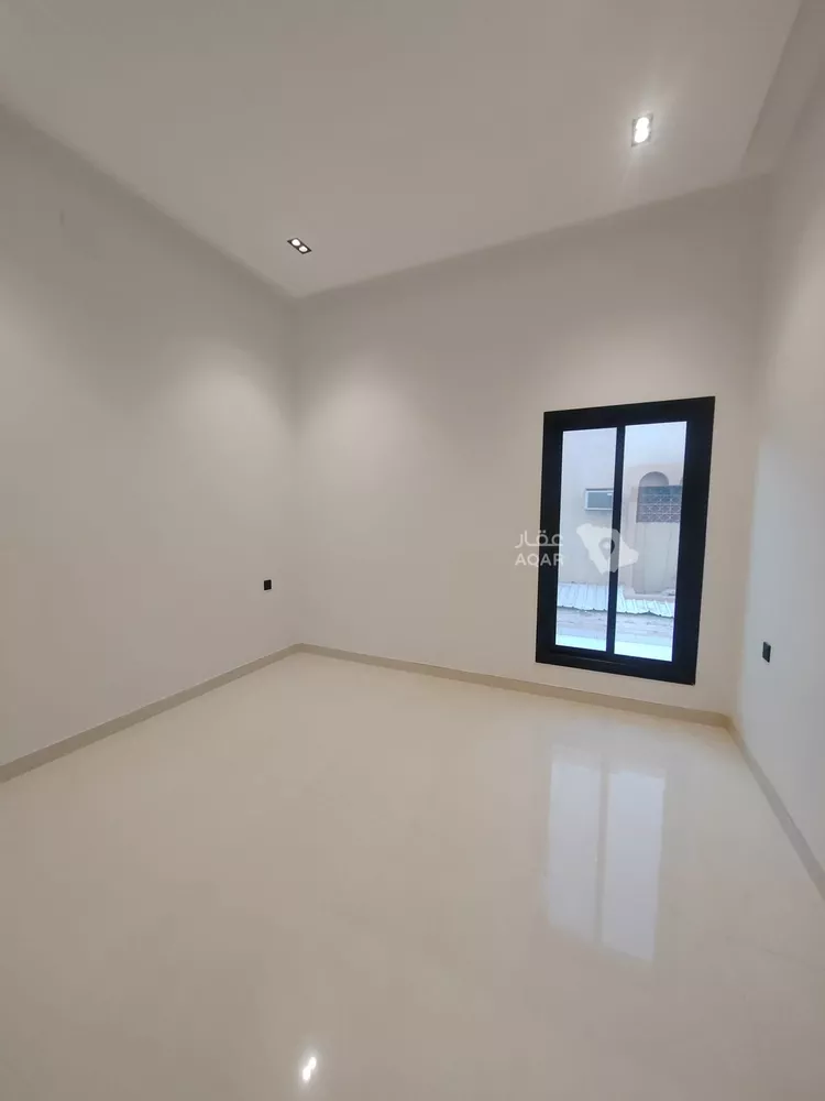فيلا للبيع في شارع زينب بنت عبدالرحمن, حي العريجاء الأوسط, مدينة الرياض, منطقة الرياض 14