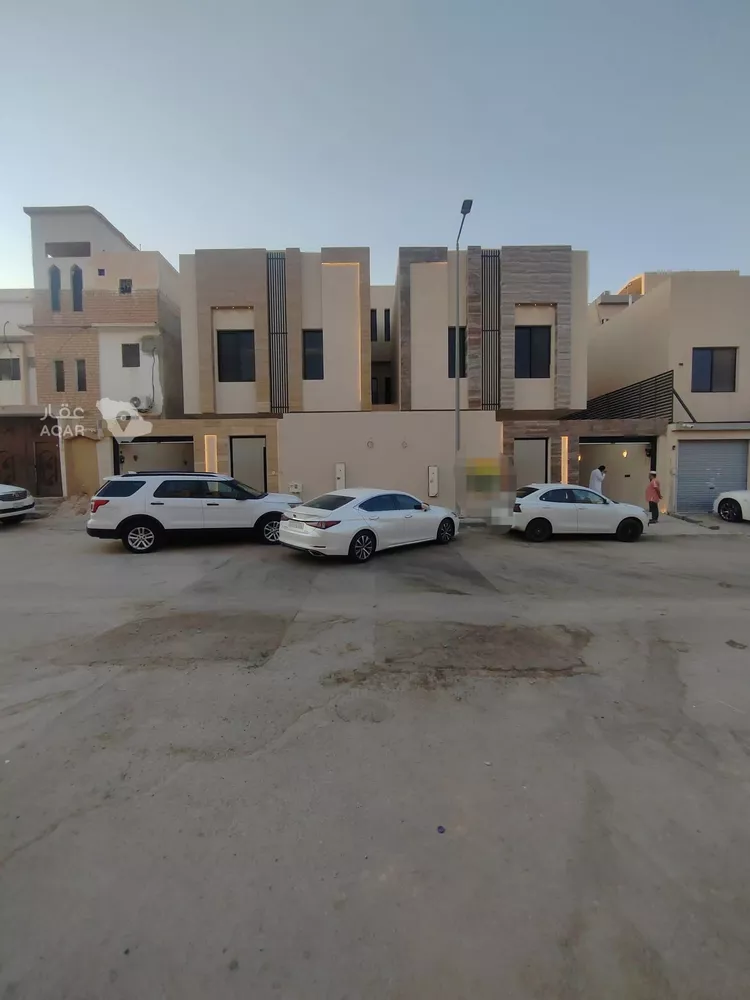فيلا للبيع في شارع زينب بنت عبدالرحمن, حي العريجاء الأوسط, مدينة الرياض, منطقة الرياض صورة 2
