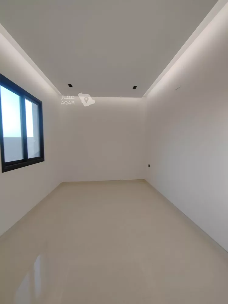 فيلا للبيع في شارع زينب بنت عبدالرحمن, حي العريجاء الأوسط, مدينة الرياض, منطقة الرياض 25